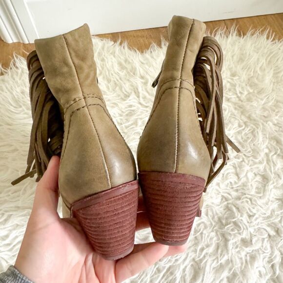 Sam Edelman Fringe Suede "Louie" Block Heel Ankle Bootie | Size 6.5 - Picture 6 of 9